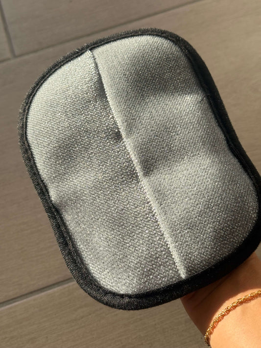 Grooming Gloves/Brush